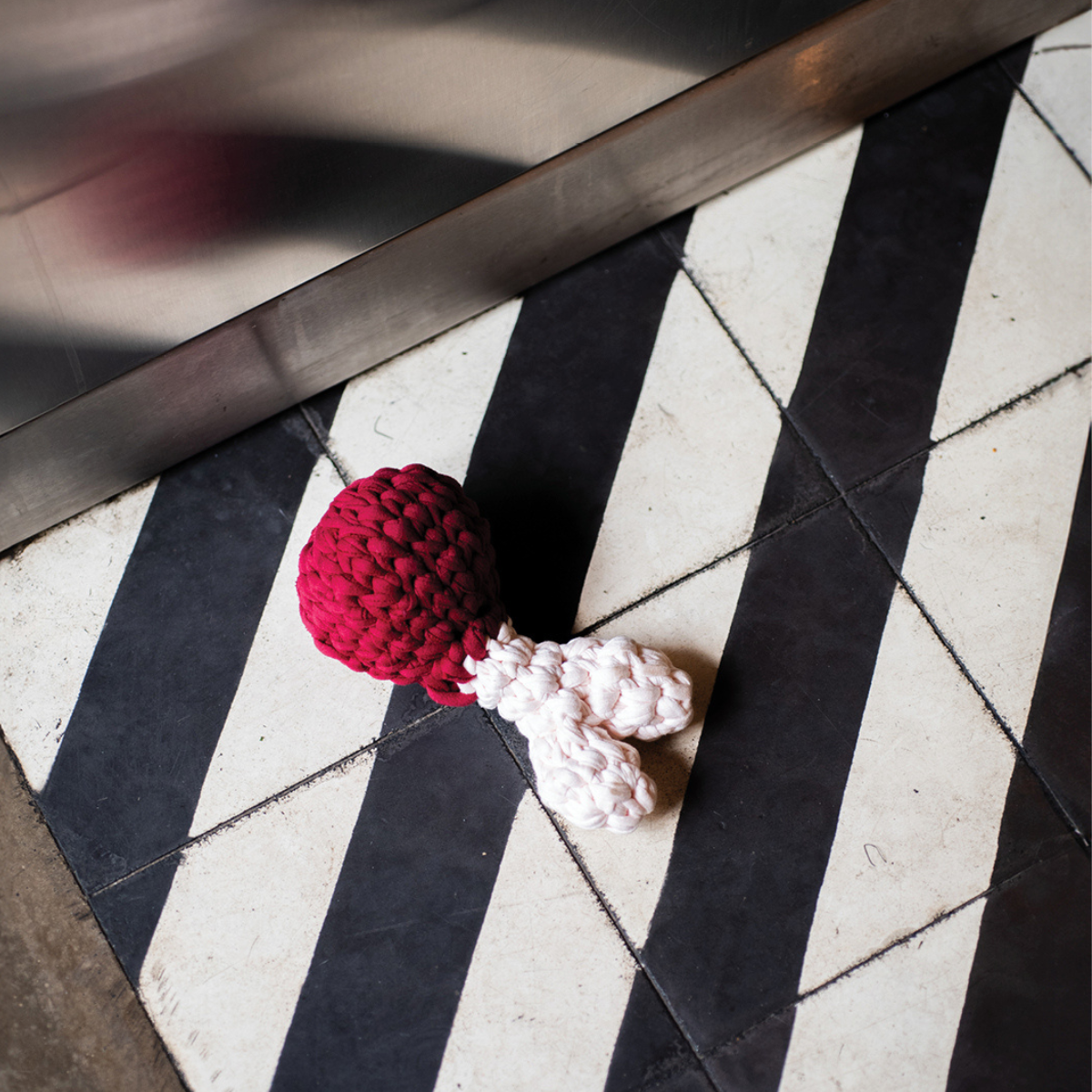 Bistecca_Handmade_Dog_Cat_Toy_-_LS_04.png