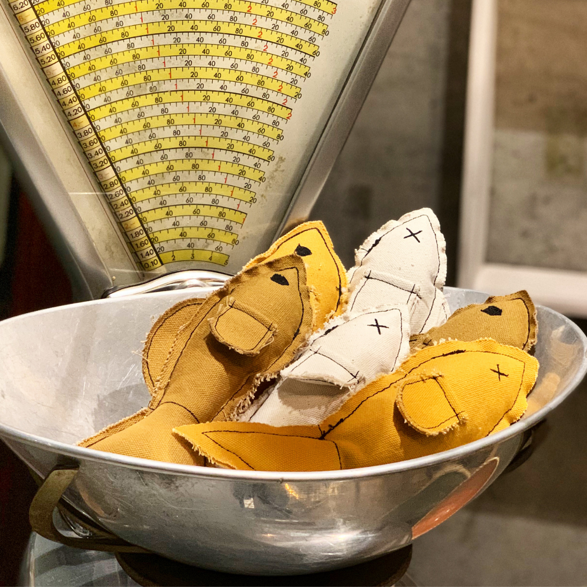 Hamsi_Fish_Handmade_Dog_Cat_Toy_-_All_-_LS_01.png